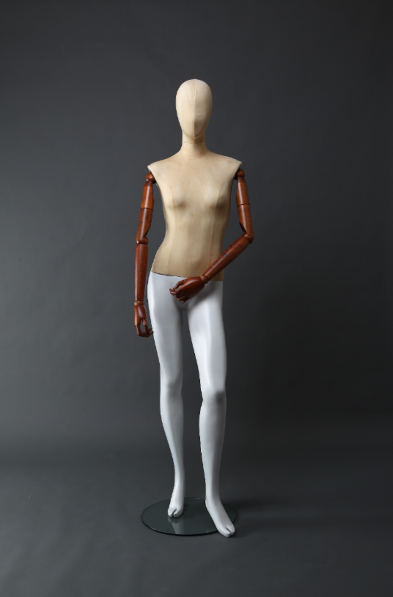 Ganzkörper-Mannequin für Frauen mit Stoffumwicklung, Fiberglas, Schaufensterpuppe für Frauen
   